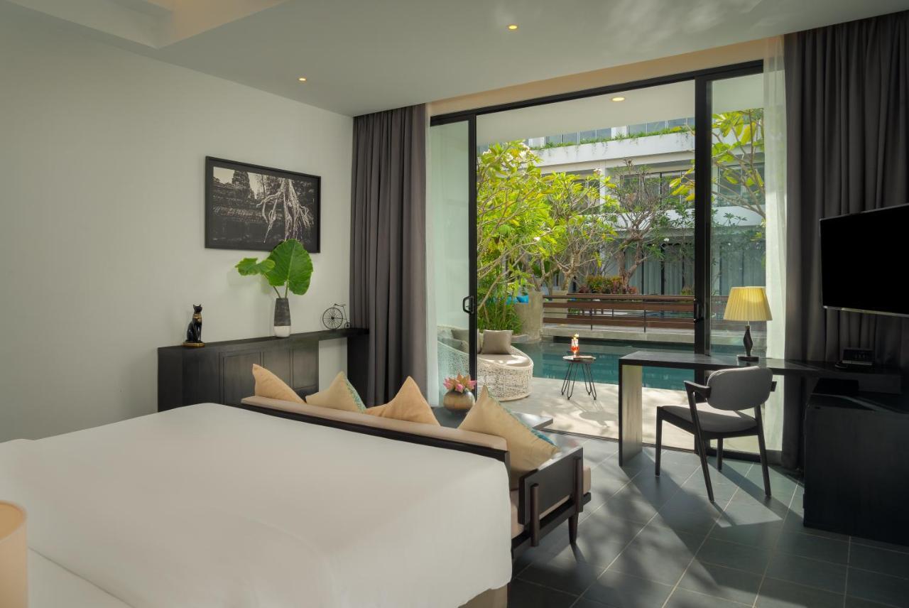 Eightfold Urban Resort Siem Reap Exteriör bild Deluxe Pool Access